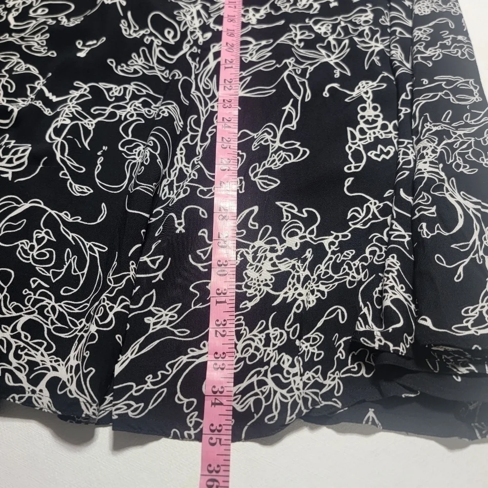 Soft surroundings size medium petite maxi skirt. 100% viscose. Black & White
